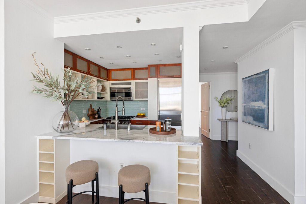 404 East 76th Street, Unit 25C photo 3