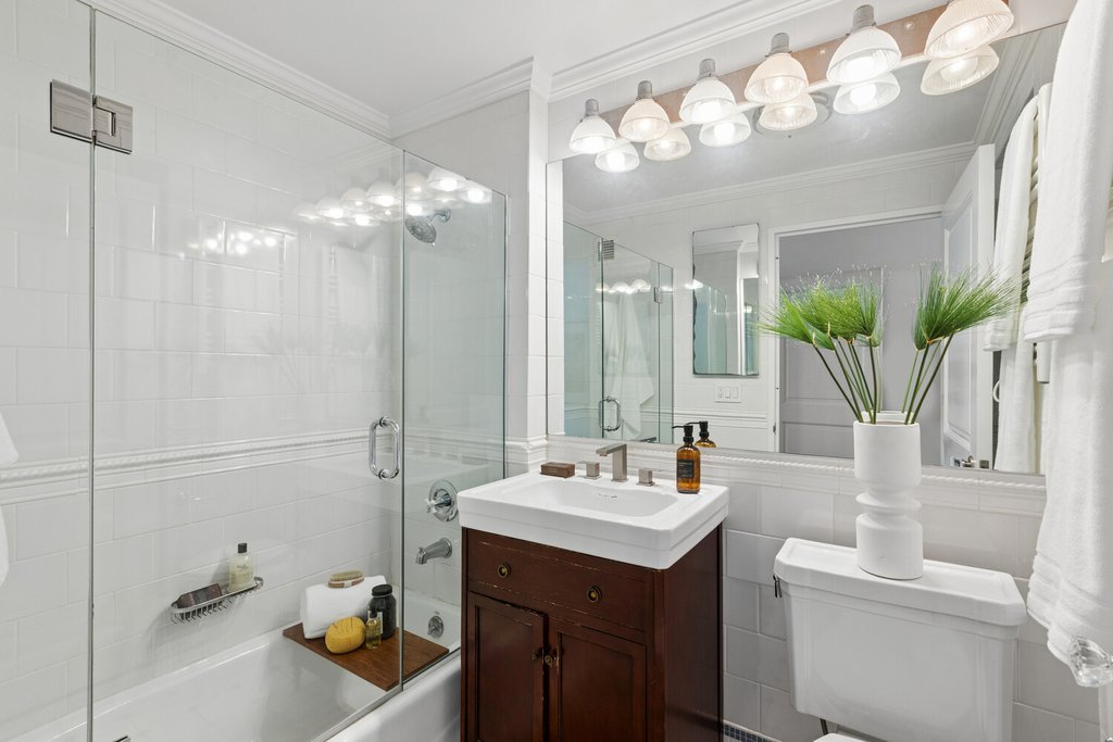 404 East 76th Street, Unit 25C photo 5