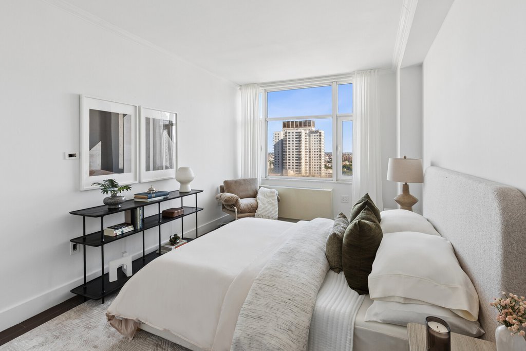 404 East 76th Street, Unit 25C photo 6