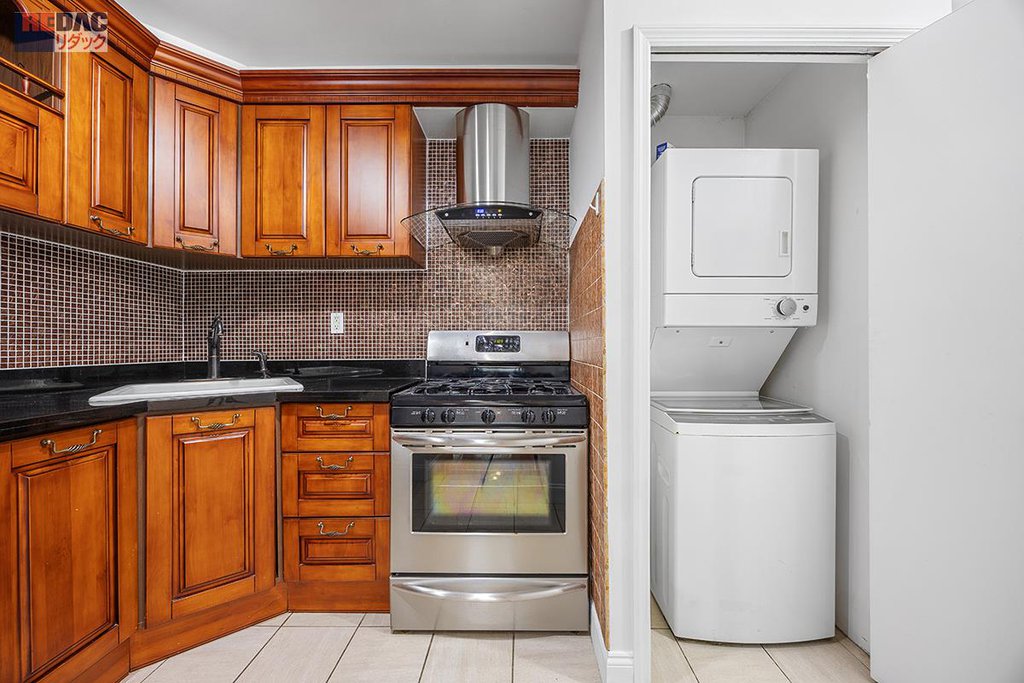 27-16 41st Avenue, Unit 3C