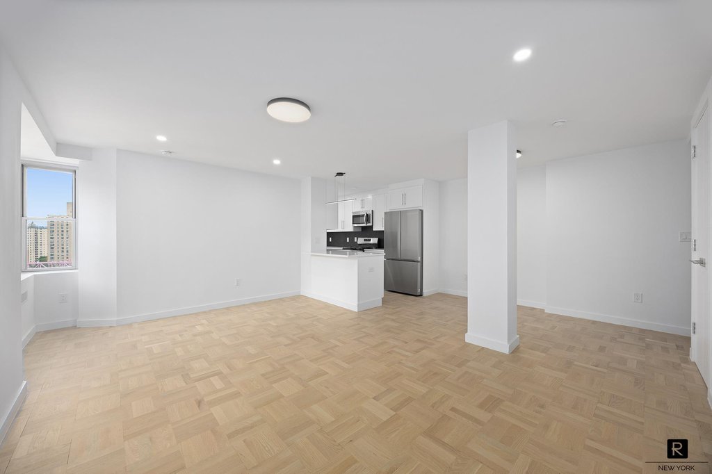 477 FDR Drive, Unit M1602 photo 2