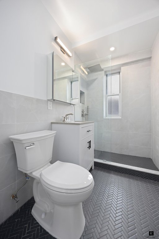 477 FDR Drive, Unit M1602 photo 9