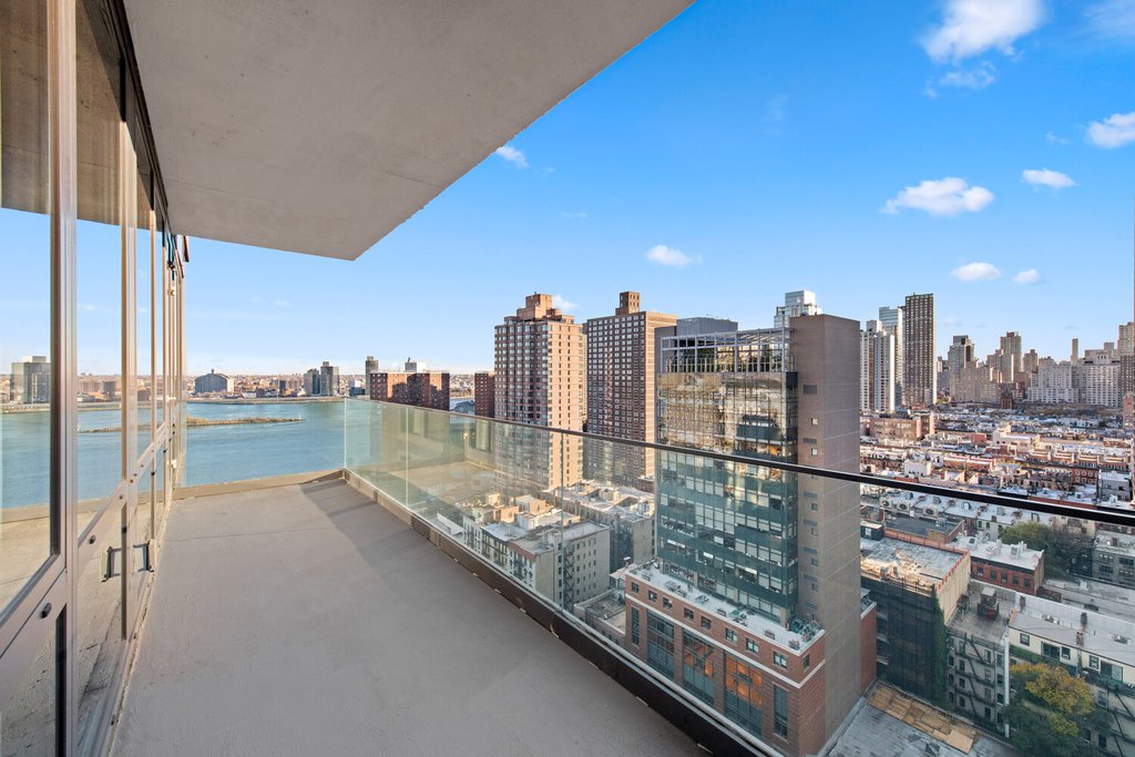 302 East 96th Street, Unit PENTHOUSE photo 11