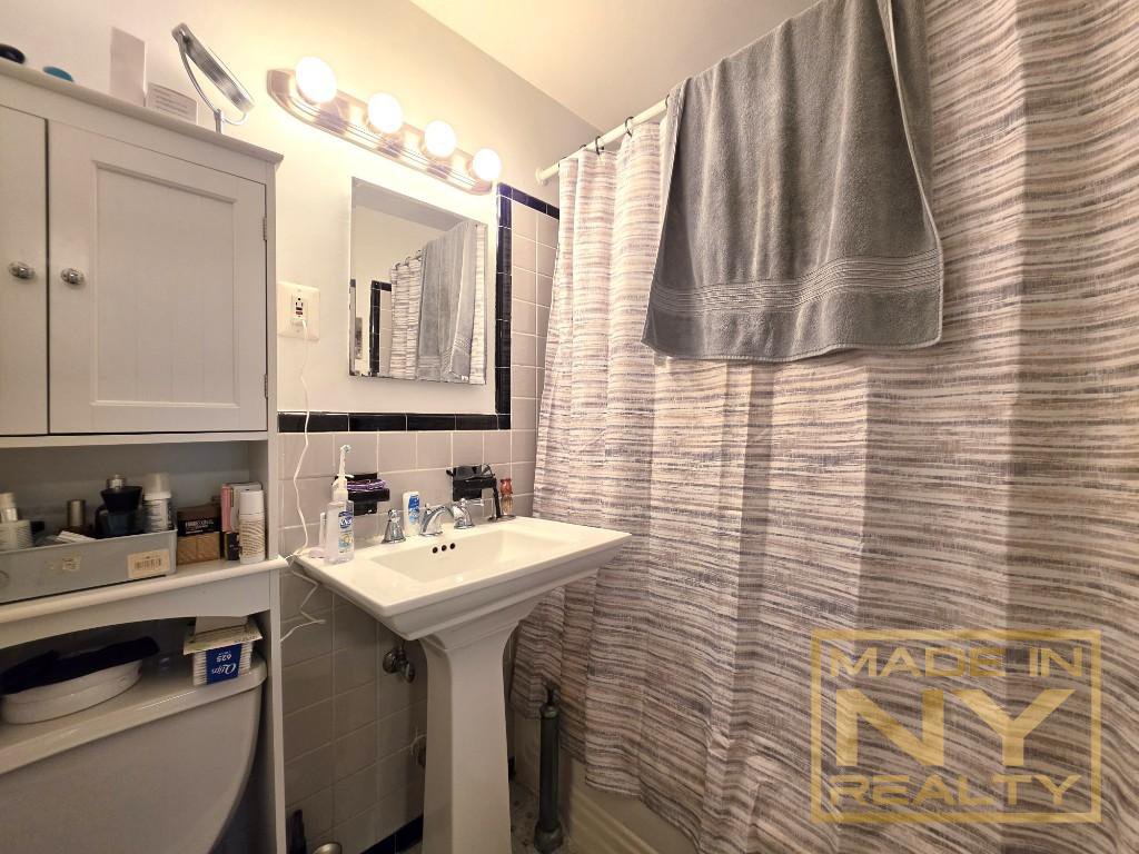 23 East 93rd Street, Unit 4A photo 8