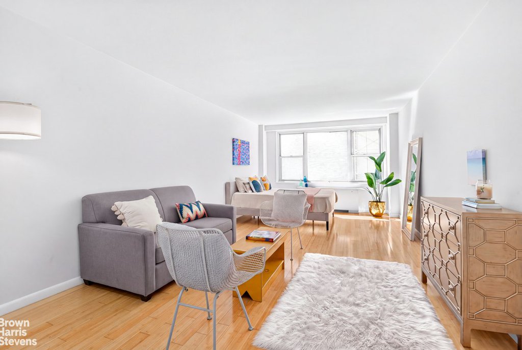520 East 72nd Street, Unit 1J