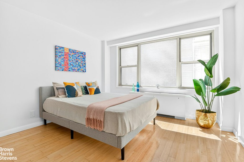 520 East 72nd Street, Unit 1J photo 2