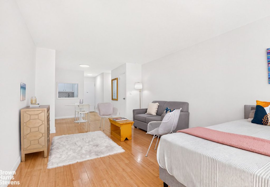 520 East 72nd Street, Unit 1J photo 3