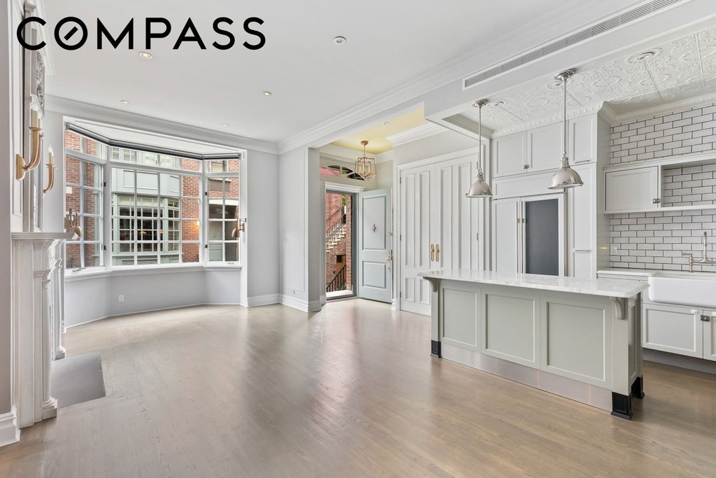 687 Greenwich Street, Unit TH6 photo 4