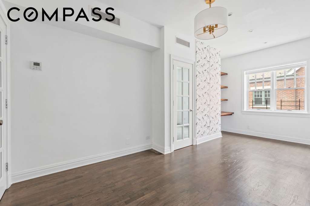 687 Greenwich Street, Unit TH6 photo 12