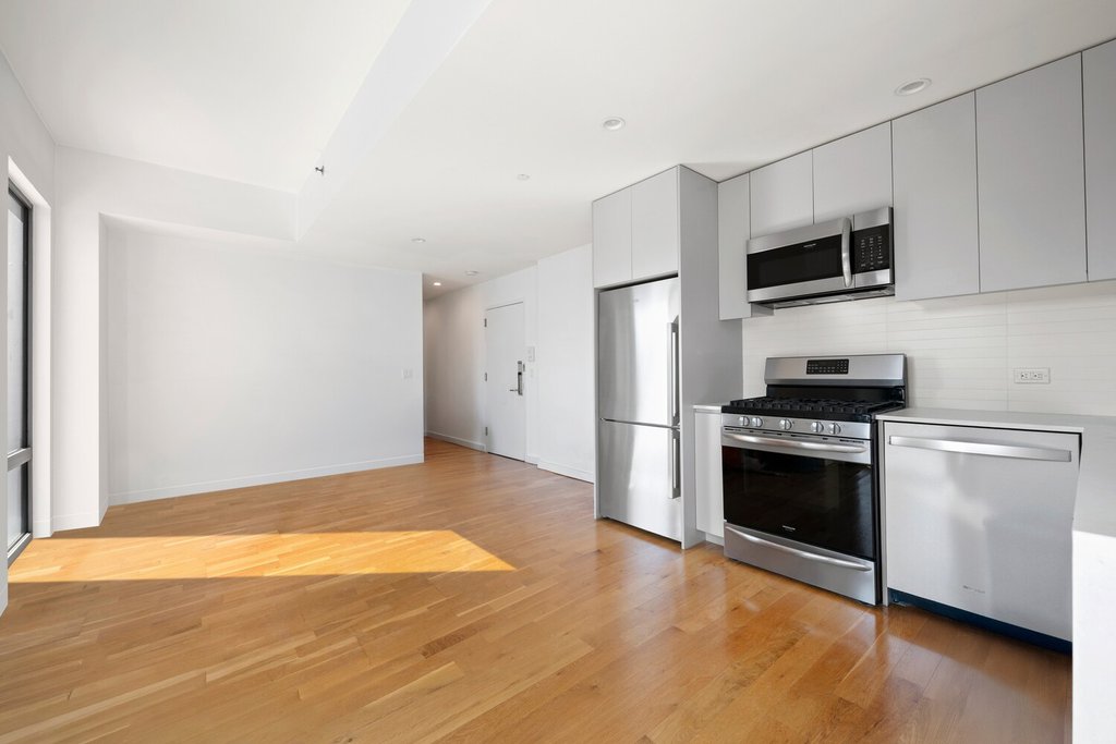 123 Hope Street, Unit 7J photo 3