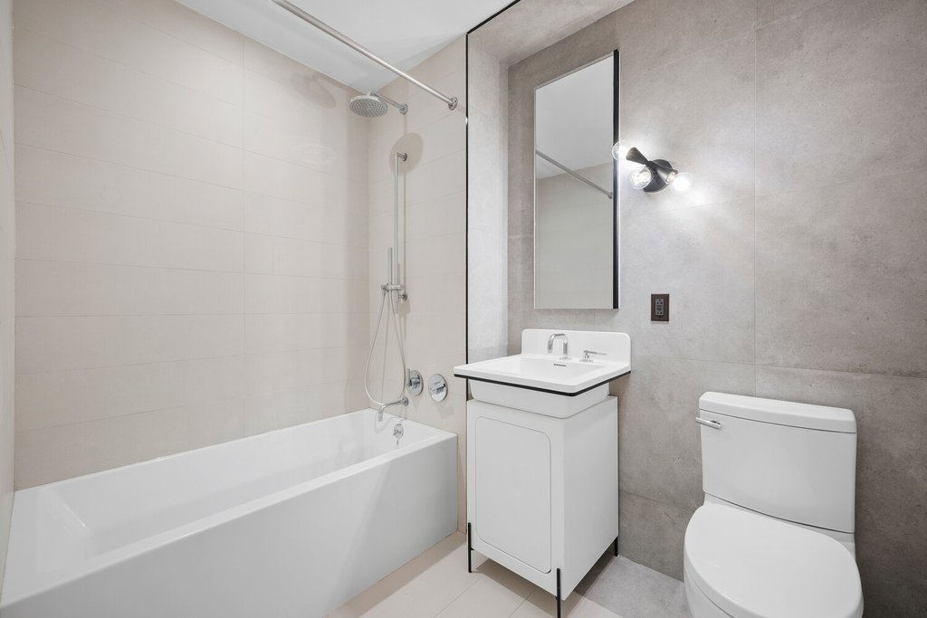 54 Noll Street, Unit 770 photo 6
