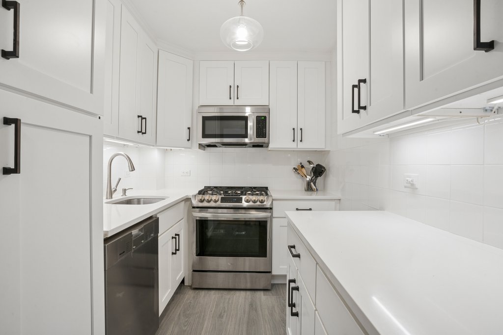 400 East 77th Street, Unit 11F photo 3