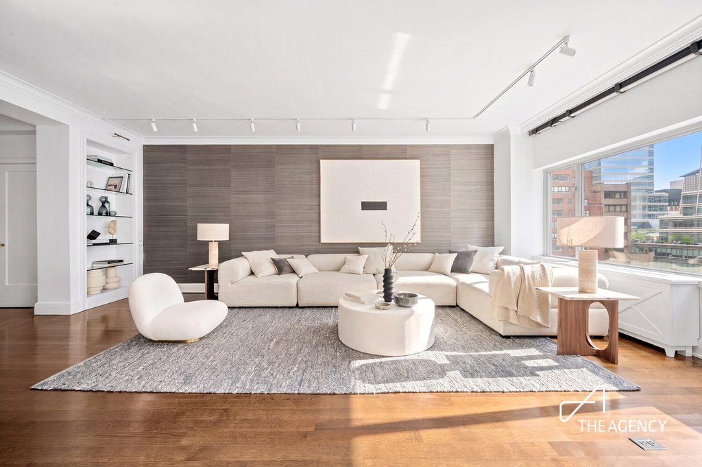 200 East 57th Street, Unit 12D photo 2