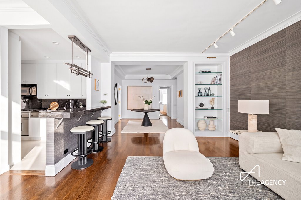 200 East 57th Street, Unit 12D photo 3