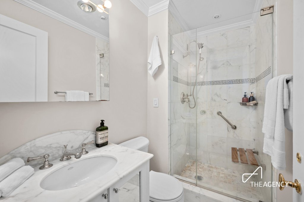 200 East 57th Street, Unit 12D photo 14