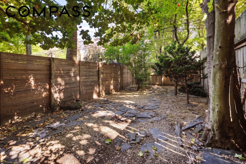 413 Pacific Street – For Sale photo 3