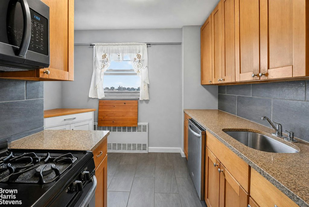 1020 Grand Concourse, Unit 10V photo 16