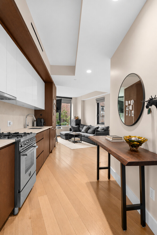 500 Waverly Avenue, Unit 3G photo 4