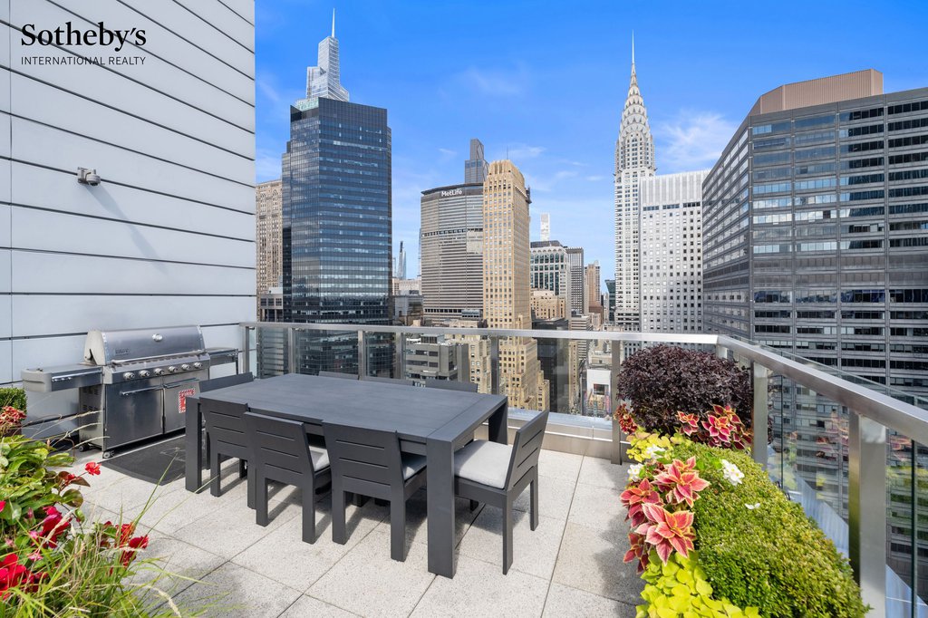 325 Lexington Avenue, Unit 11D photo 9
