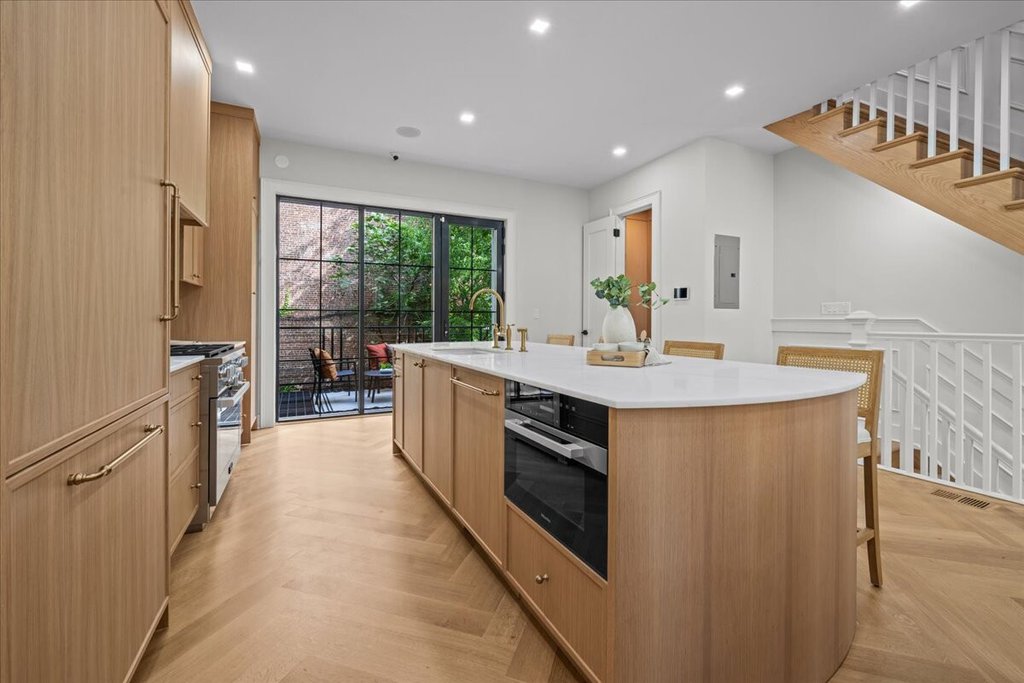 131 Kane Street – For Sale photo 13