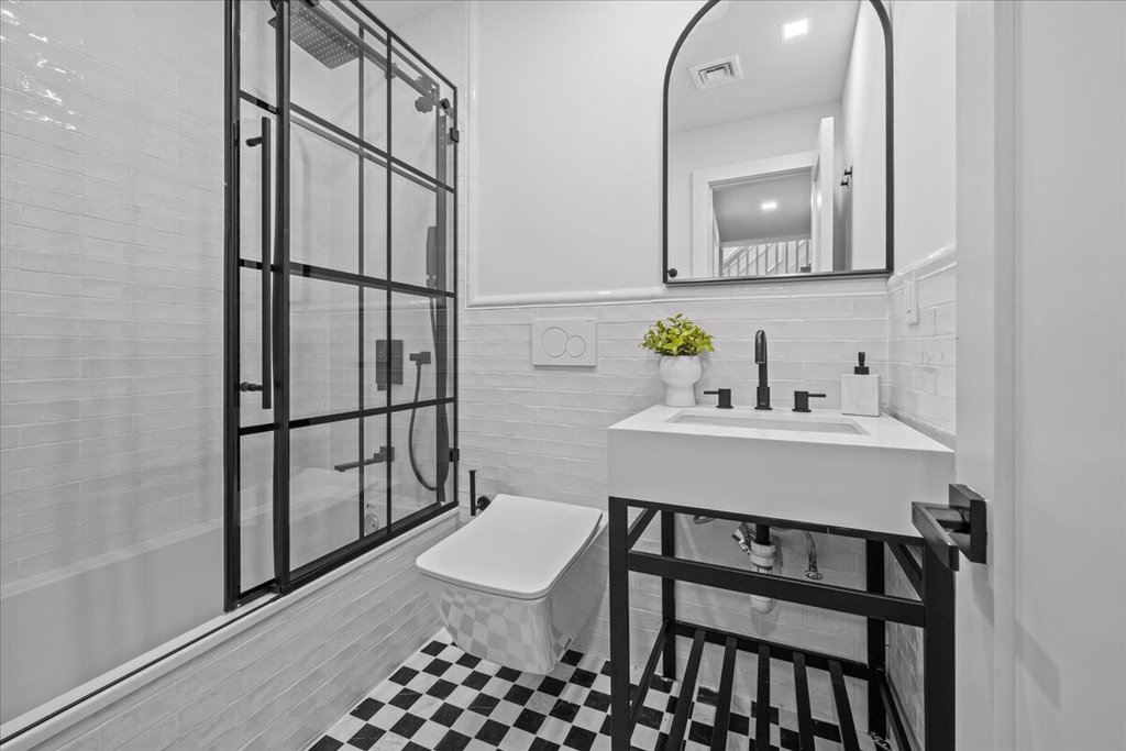 131 Kane Street – For Sale photo 16