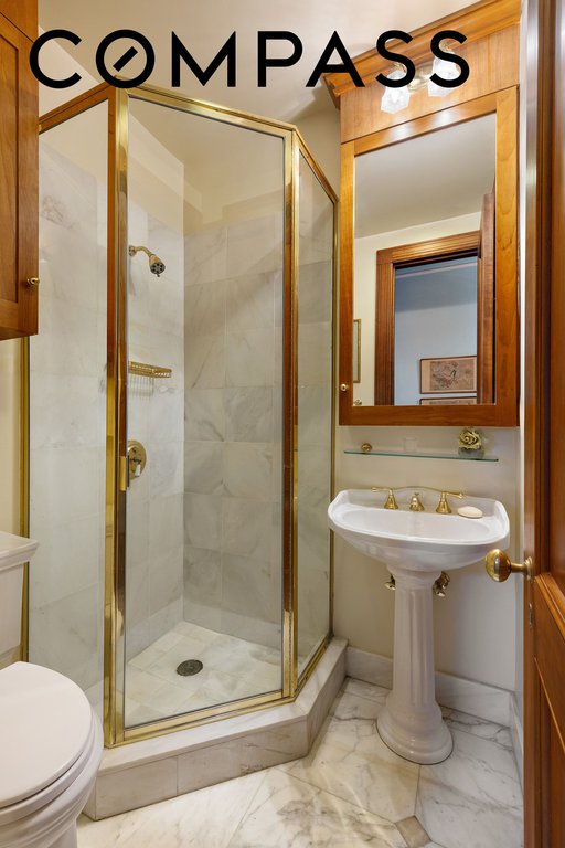 34 Gramercy Park East, Unit 8C photo 9