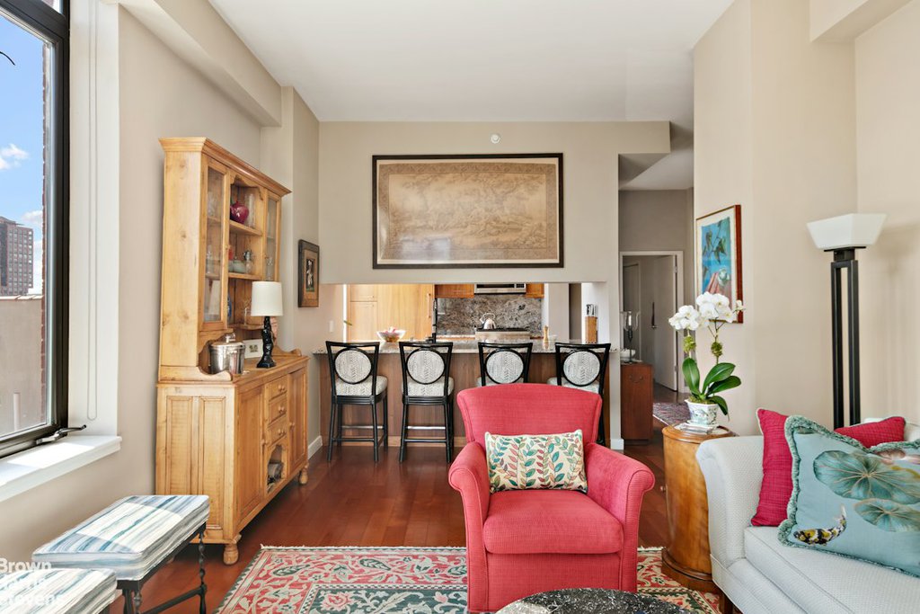 380 Lenox Avenue, Unit 8A photo 4