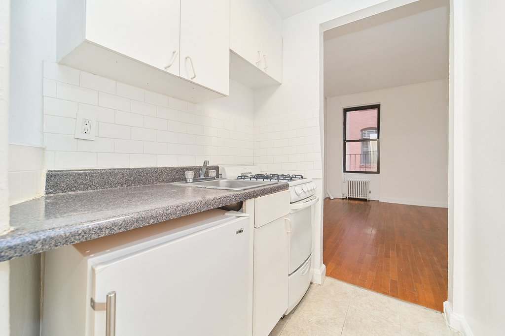 353 West 44th Street, Unit 2CC photo 5