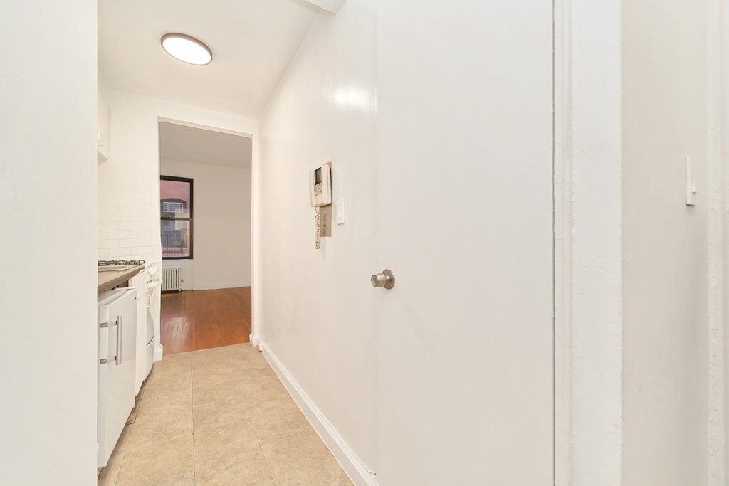 353 West 44th Street, Unit 2CC photo 8