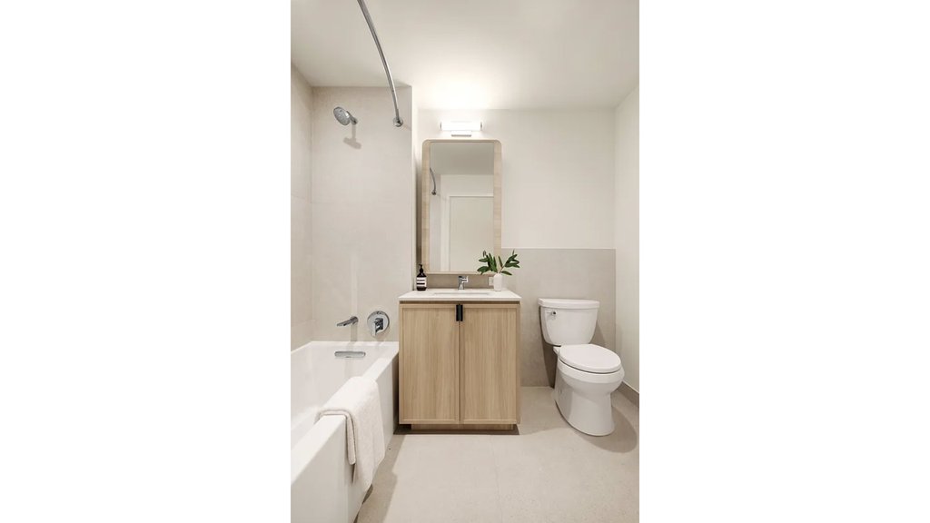 280 West 24th Street, Unit 5J photo 5