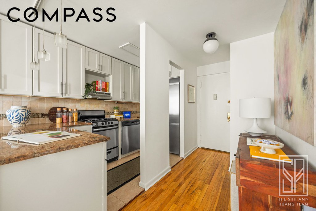 430 East 77th Street, Unit 4A photo 5
