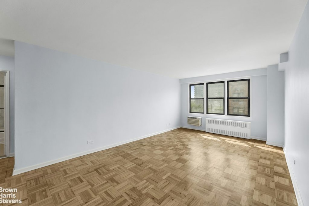 37-31 73rd Street, Unit 7U photo 3
