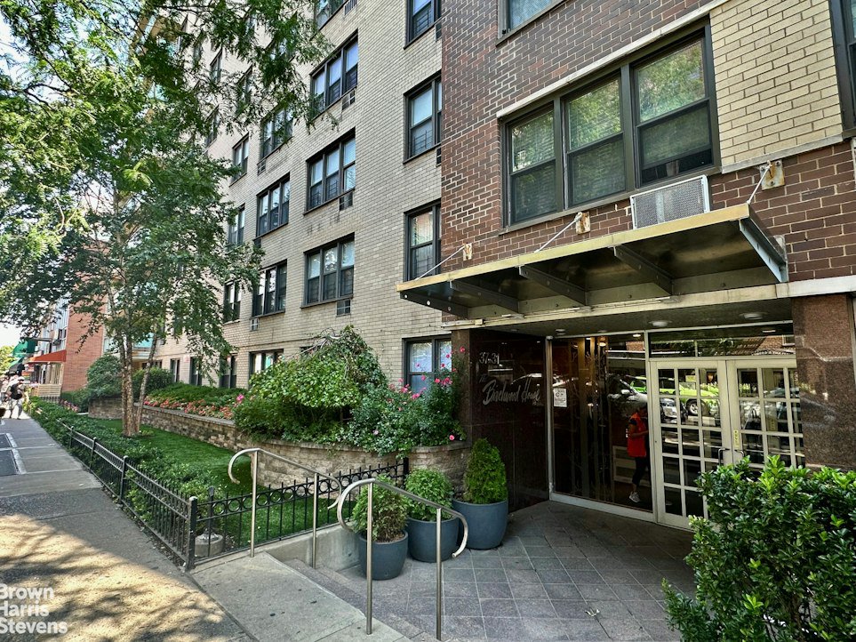 37-31 73rd Street, Unit 7U photo 16