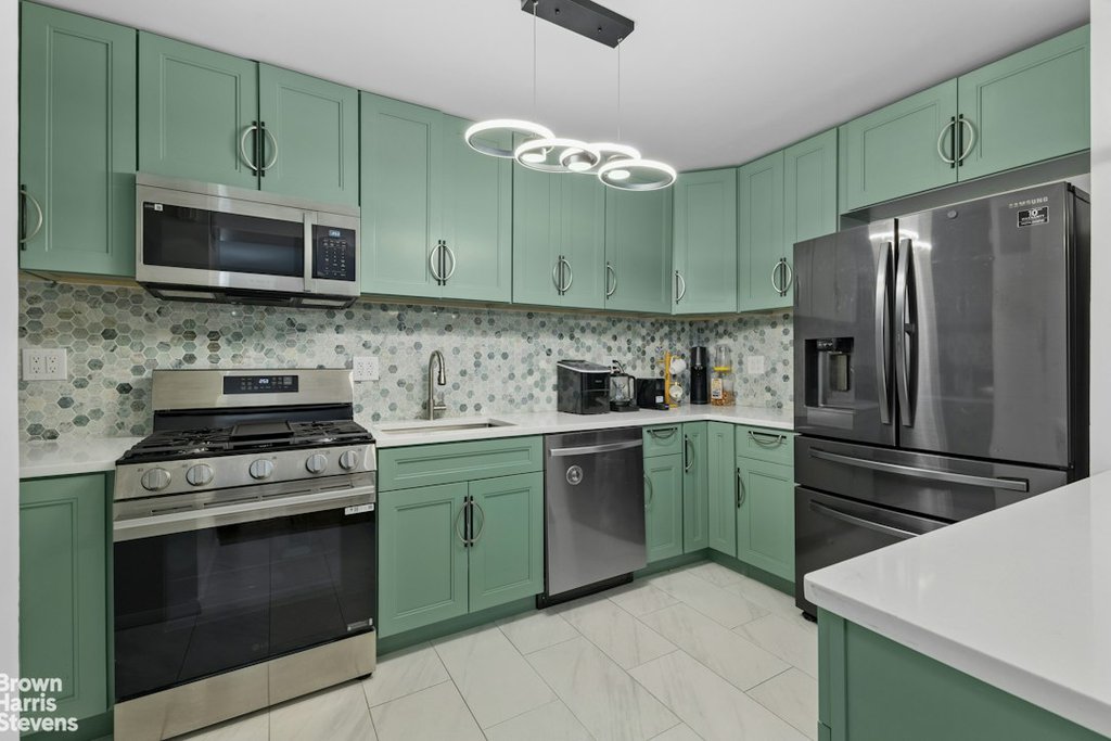 2500 Johnson avenue, Unit 4K photo 4