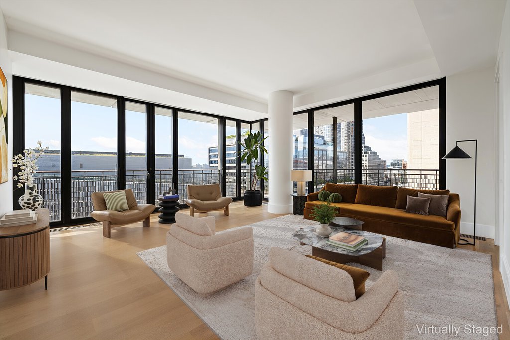 100 Vandam Street, Unit 10A photo 2