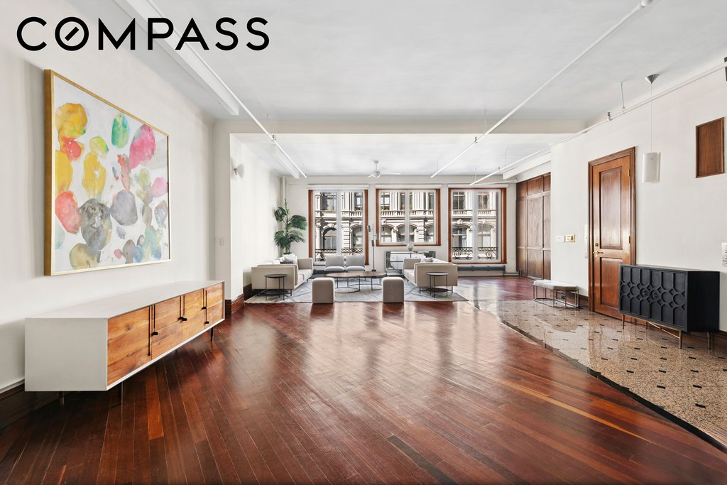 652 Broadway, Unit 5 photo 2