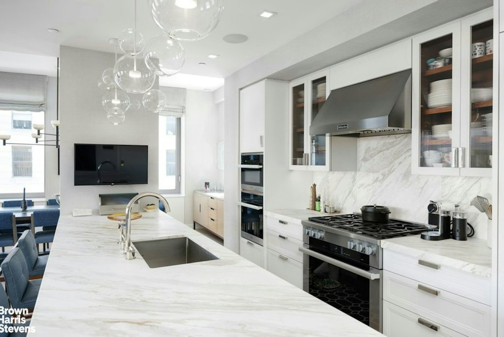116 University Place, Unit PH photo 5