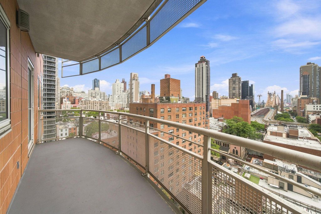 205 East 59th Street, Unit 12A photo 3