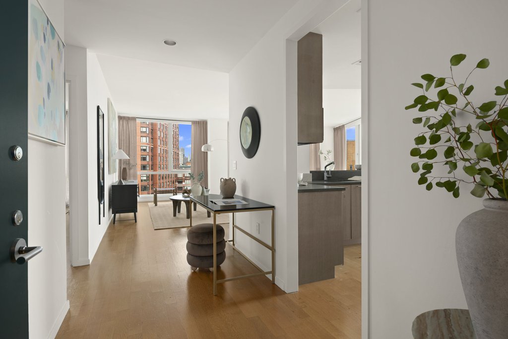 200 Chambers Street, Unit 15C photo 5