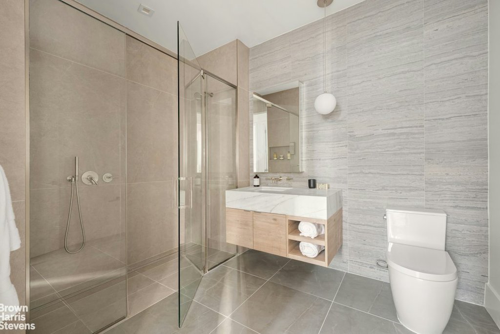 517 West 29th Street, Unit 8E photo 8