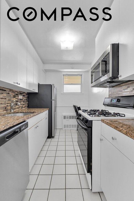 5700 Arlington Avenue, Unit 10D photo 4
