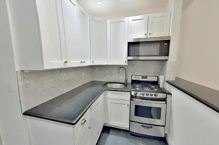 417 Third Avenue, Unit 1C photo 4