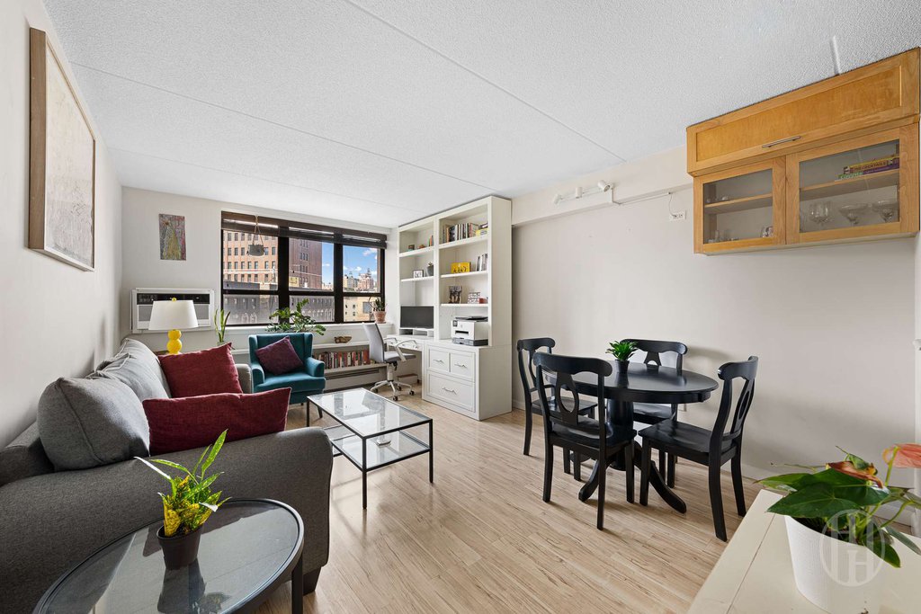 300 West 110th Street, Unit 6H