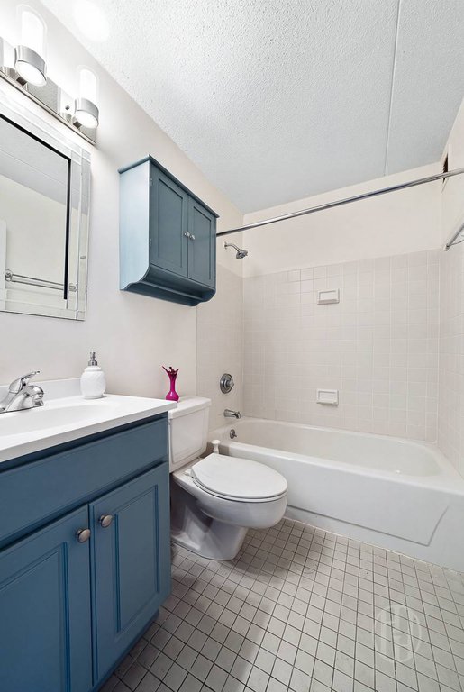 300 West 110th Street, Unit 6H photo 8