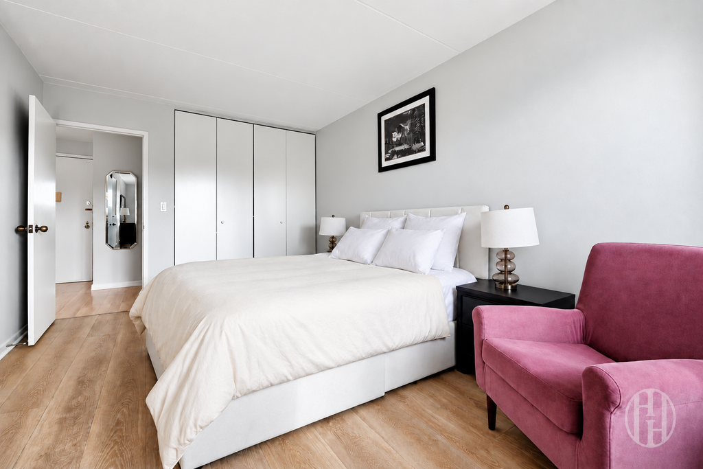 300 West 110th Street, Unit 6H photo 6