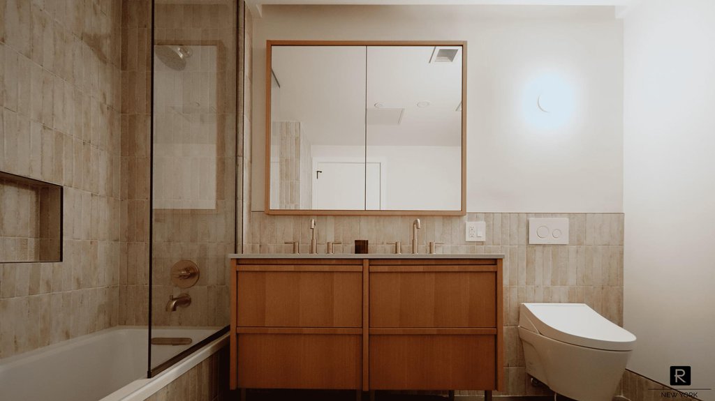 155 Hope Street, Unit 4A photo 4