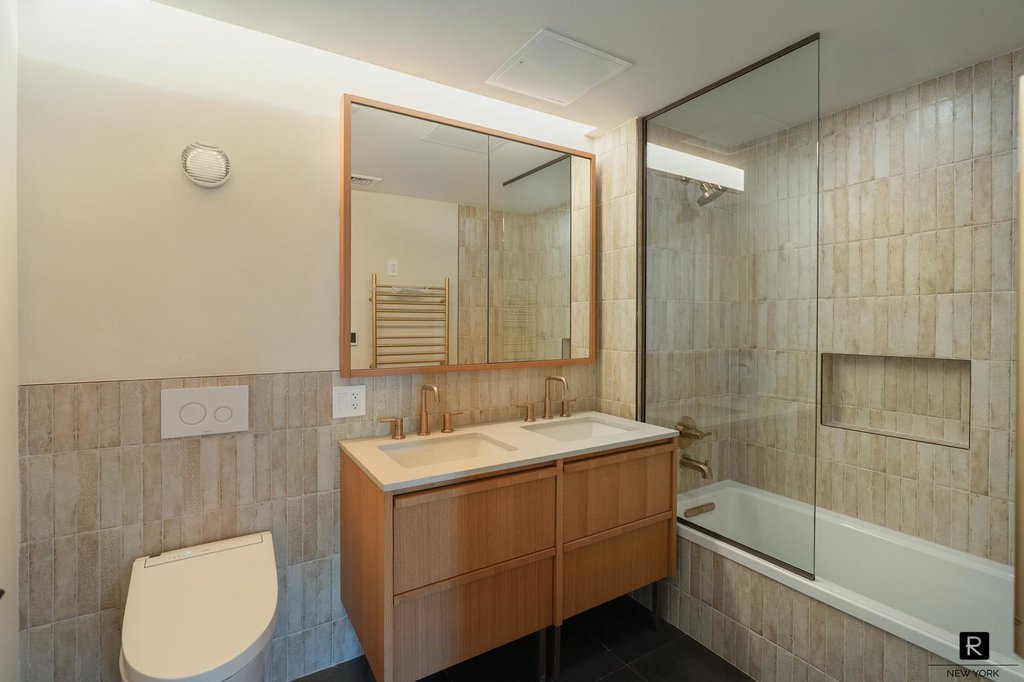 155 Hope Street, Unit 4A photo 5