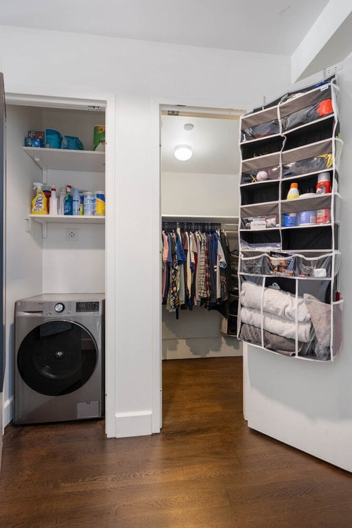 11-25 45th Avenue, Unit 4H photo 9
