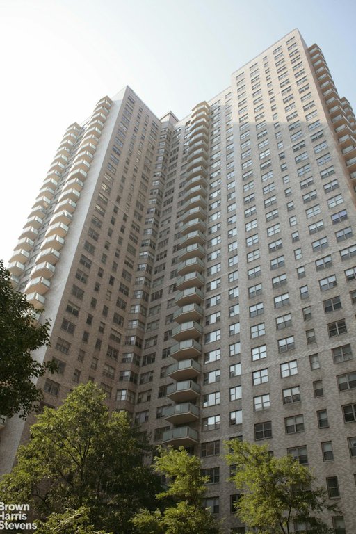 300 East 40th Street, Unit 11A photo 6