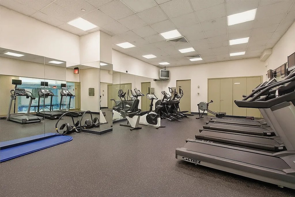 250 East 40th Street, Unit 22E photo 7